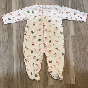 Kissy Kissy Christmas pajamas